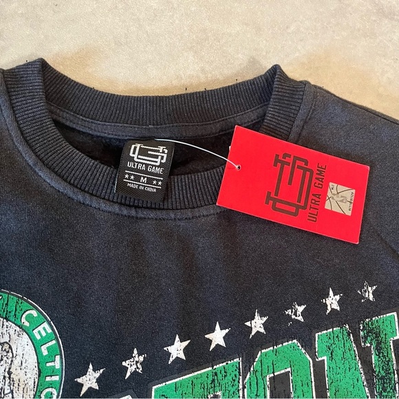 Boston Celtics Crewneck Sweater - Black. Medium. New. Ultra Game - Picture 4 of 6